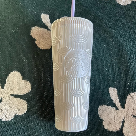 Starbucks 2023 White Pearl Shell Core Siren Scale Tumbler - Picture 2 of 4